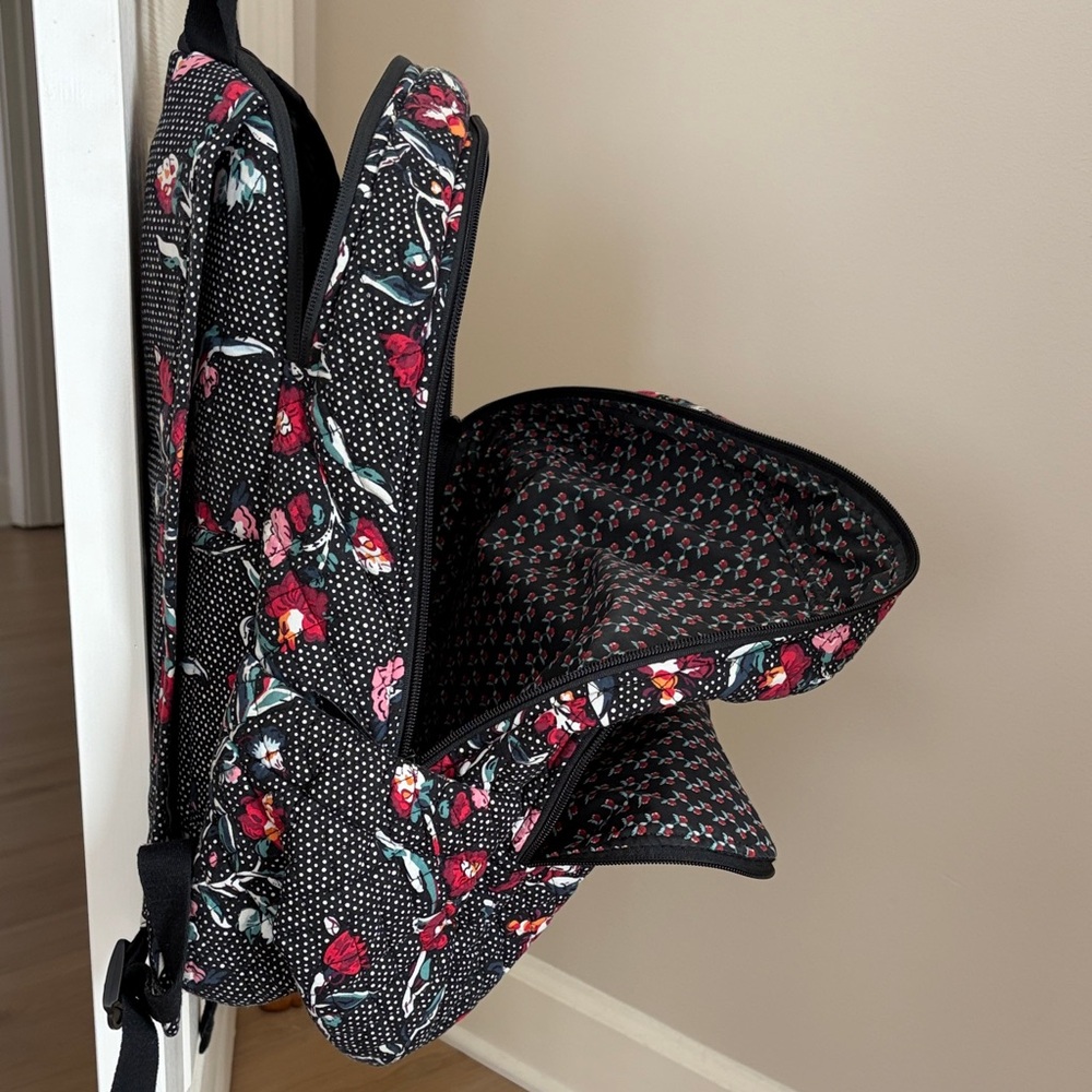 Vera Bradley Floral Backpack Perennials Noir Dot - Picture 2 of 3